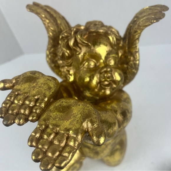 Shabby Chic Vignette decor-golden Cherub Angel w/ silver tray & vintage pearls. - Picture 15 of 16